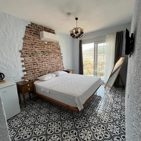 Veria 2* Çeşme