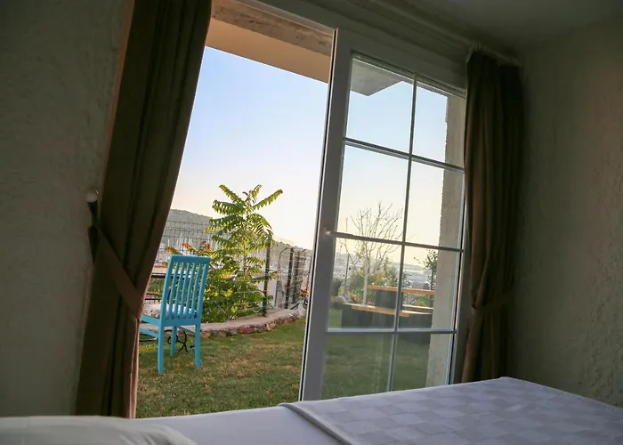 Отель Veria Кешме